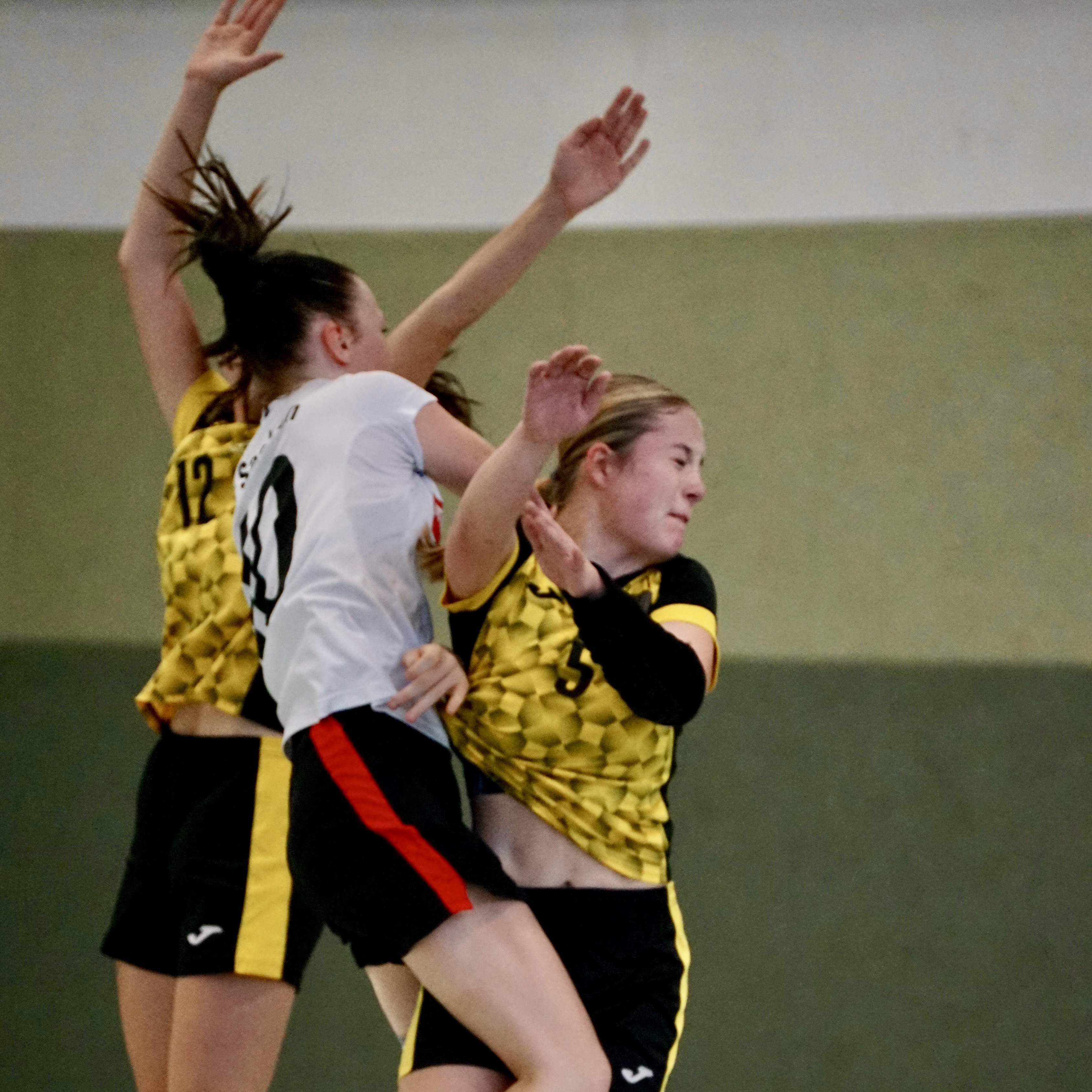 43CA6DB2-57A8-4AAF-8F53-05AAB536843C_1_201_a