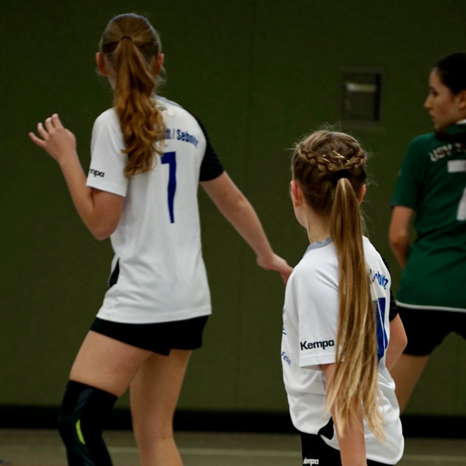 534E53FB-A719-405B-875B-40DAF2B722AB_1_201_a