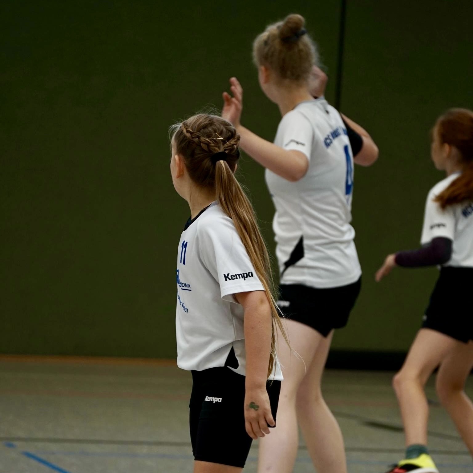 93F60BCE-3124-45EB-BF44-9F958821041B_1_201_a