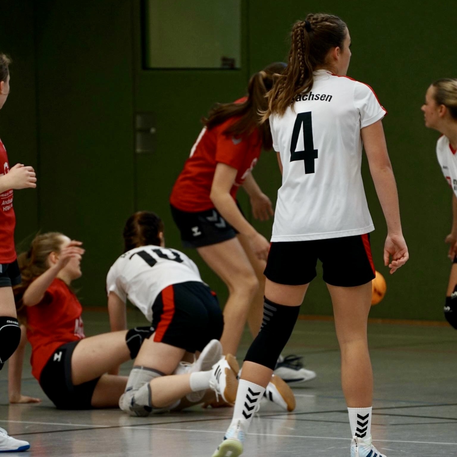 ED229BAE-1B03-4FB7-BBE1-186F44913A1B_1_201_a