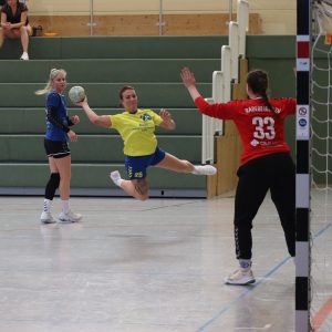 Frauen gg. Radeberger SV-21