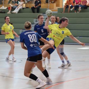 Frauen gg. Radeberger SV-23