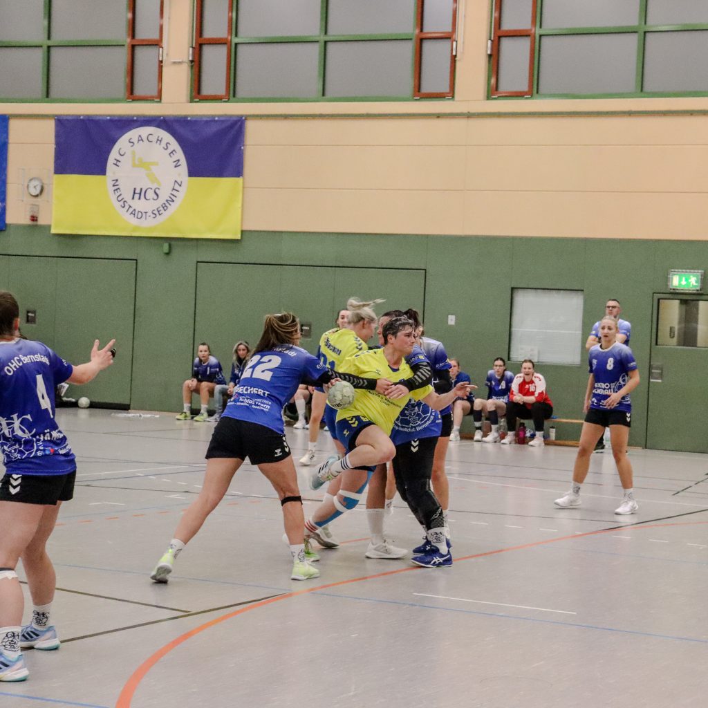 Frauen gg. Bernstadt-01