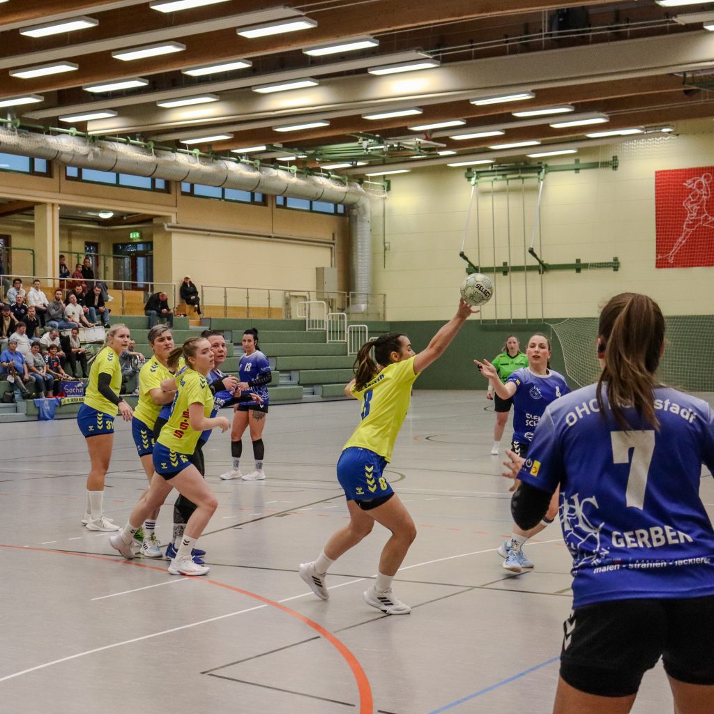 Frauen gg. Bernstadt-10