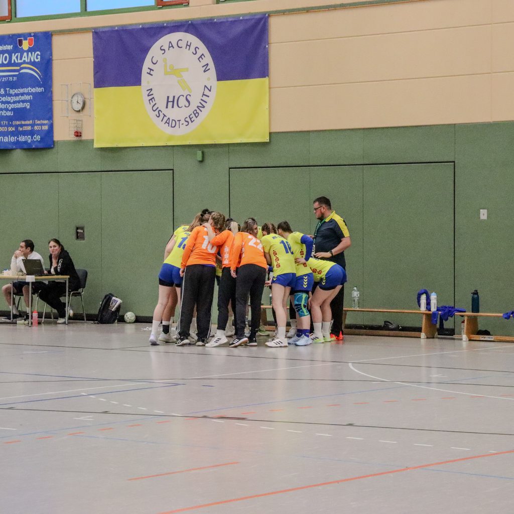 Frauen gg. Bernstadt-16