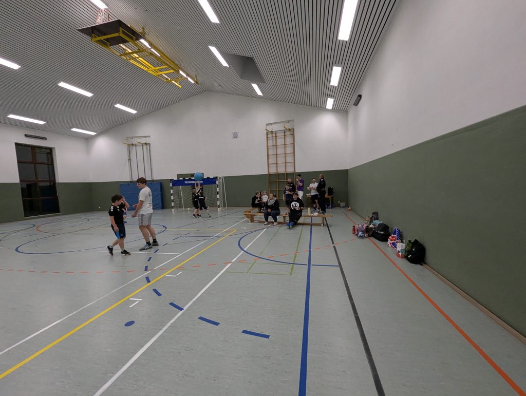 PXL_20251217_172405314.RAW-01.COVER