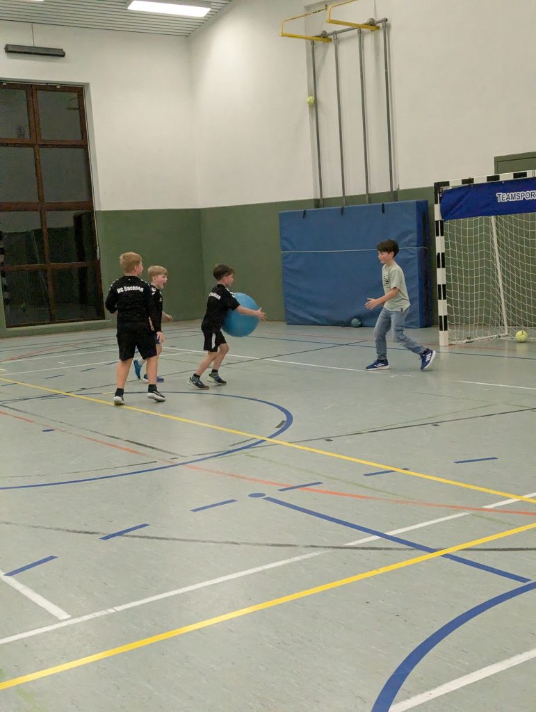 PXL_20251217_172410160.RAW-01.COVER