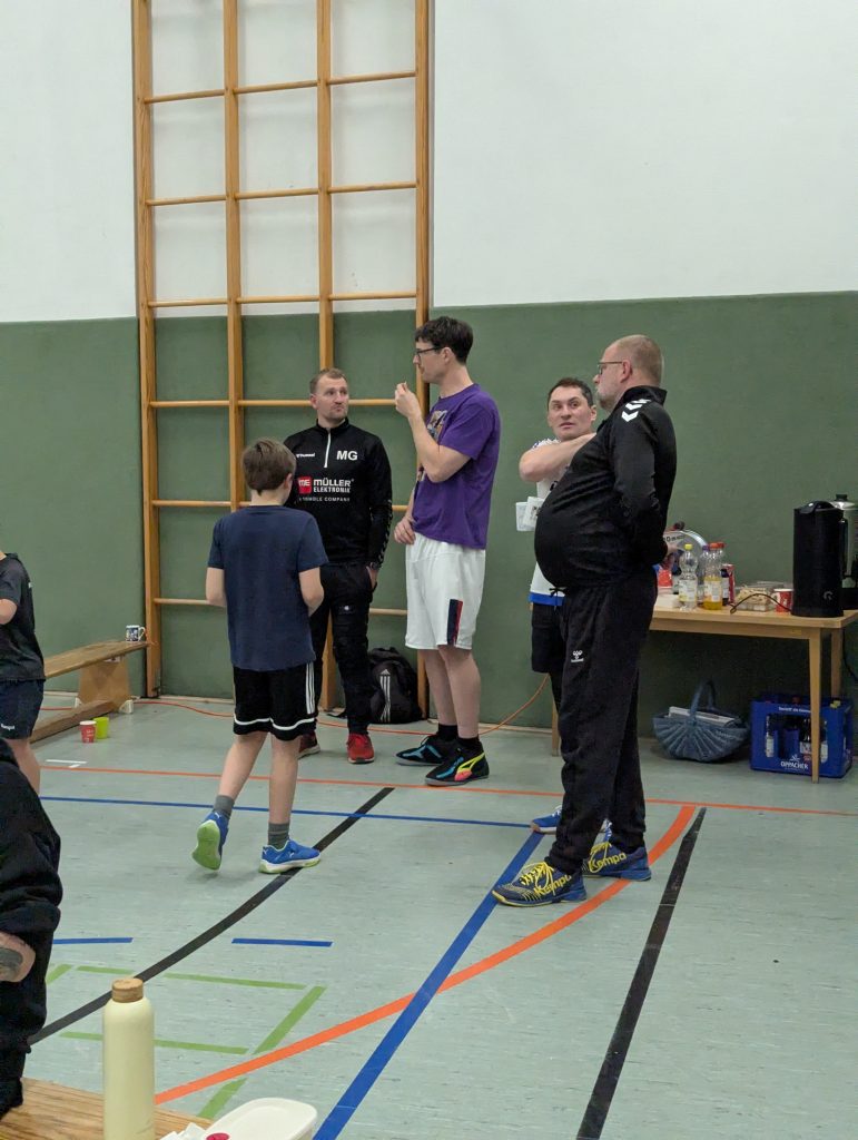 PXL_20251217_172415001.RAW-01.COVER